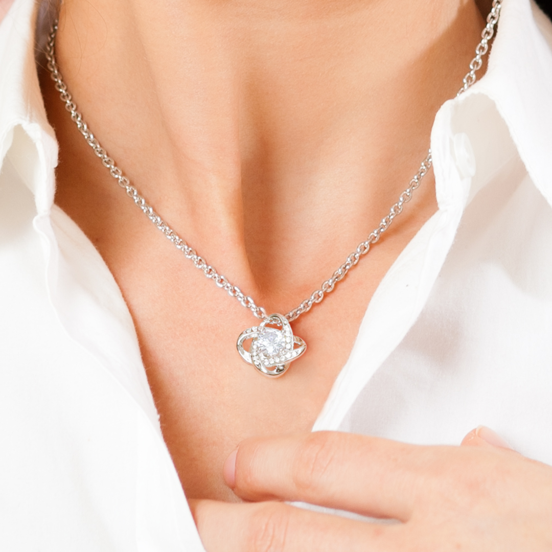 Till min vackra dotter – Love Knot™ Halsband